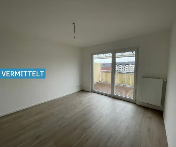 Über den Dächern von Düsseldorf! Kleine Wohnung mit großer Terrasse in Düsseldorf-Oberbilk!