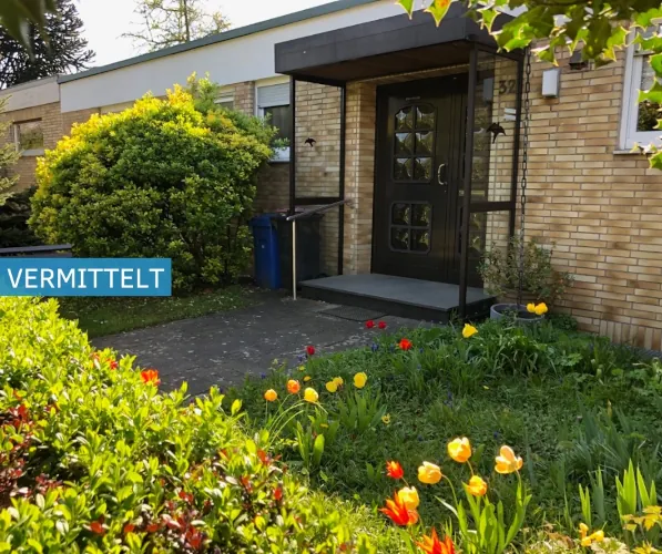 Bungalow – renovierungsbedürftiges Einfamilienhaus in beliebter Lage von Neuss-Selikum