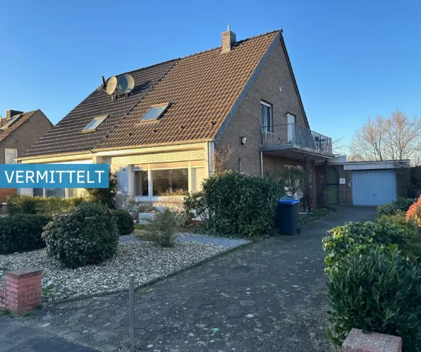 Einfamilienhaus in Meerbusch Lank-Latum