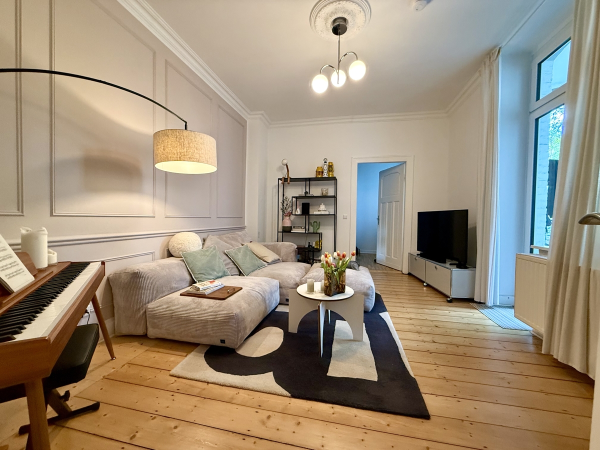 Privatsphäre pur: Moderne 3-Zimmer-DG-Wohnung, Terrasse, Top-Energiewerte und niedrige Nebenkosten