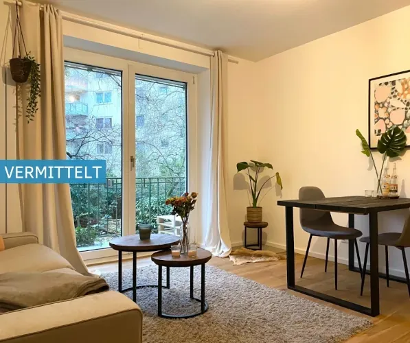 Möblierte Wohnung mit 2 Balkonen zum ruhigen Garten – Renovierter Altbau